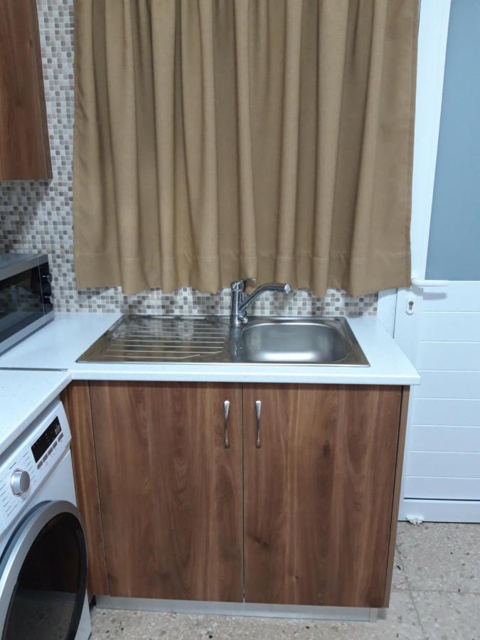 Costas Two-Bedroom Ground Floor Apartment Пафос Екстериор снимка